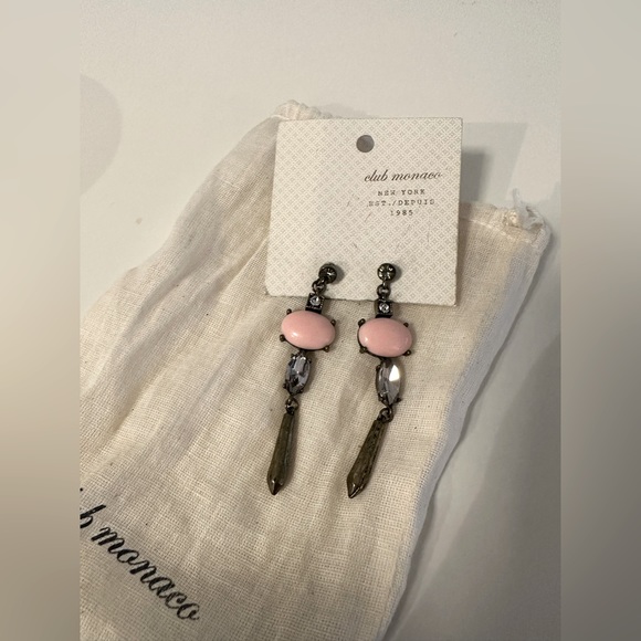 Club Monaco vintage style earring - Picture 1 of 2
